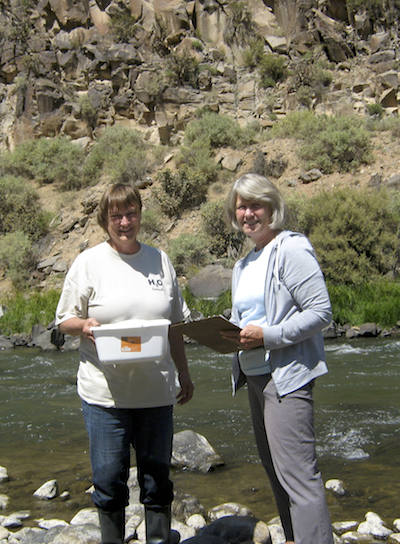 Nora & Teresa below the John Dunn Bridge with the last samples.