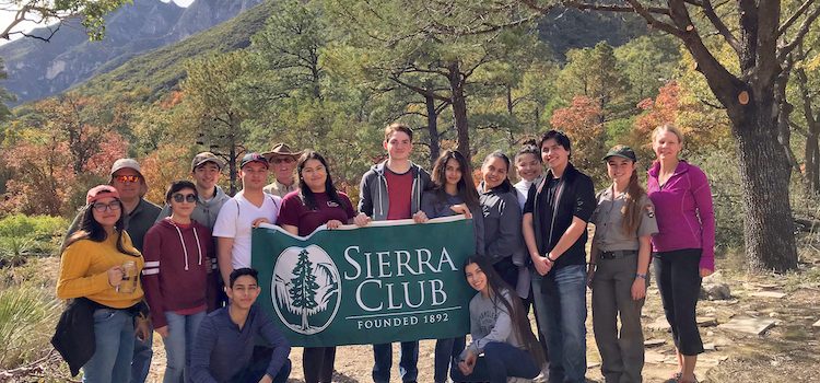 El Paso students hike, learn, protect El Paso students hike, learn, protect